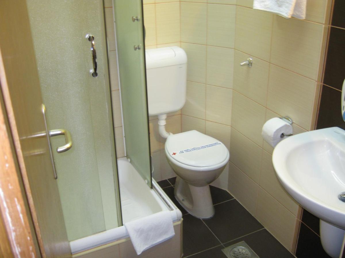 בודווה Hotel Aquamarin חדר תמונה