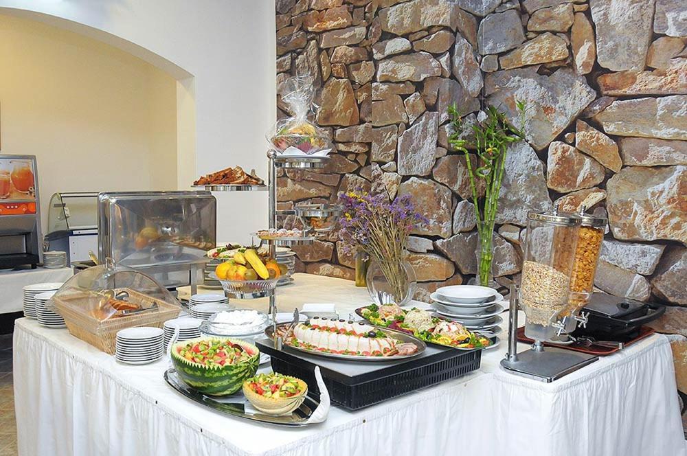 בודווה Hotel Aquamarin מראה חיצוני תמונה